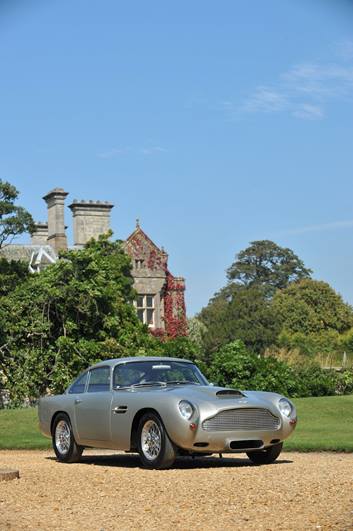 Bonhams to present drive-through auction in Paris