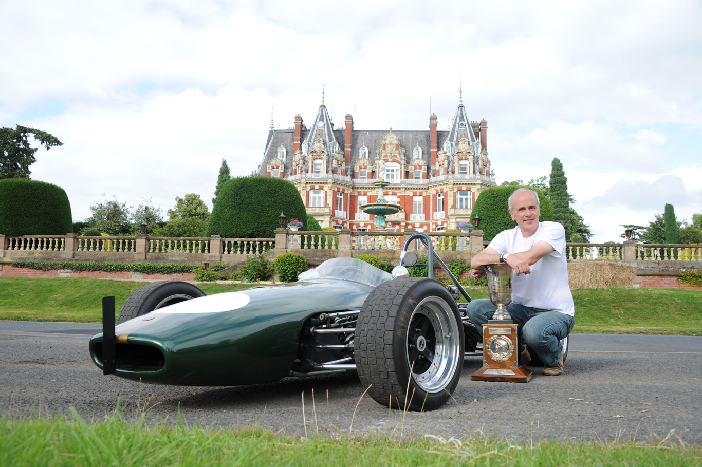 Course record slashed at the 2016 Chateau Impney Hill Climb