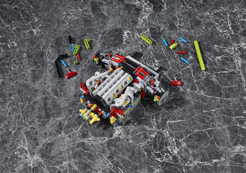 Lego Technic Lamborghini Sián engine components