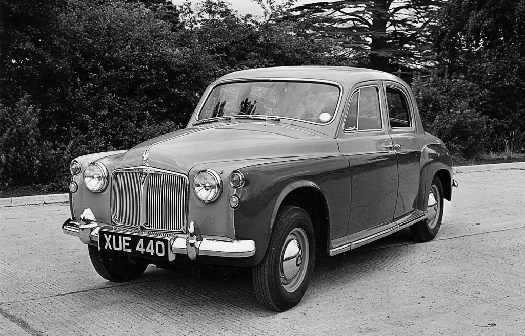 The design of the Rover P4 evolved to do away with the central 'Cyclops' light