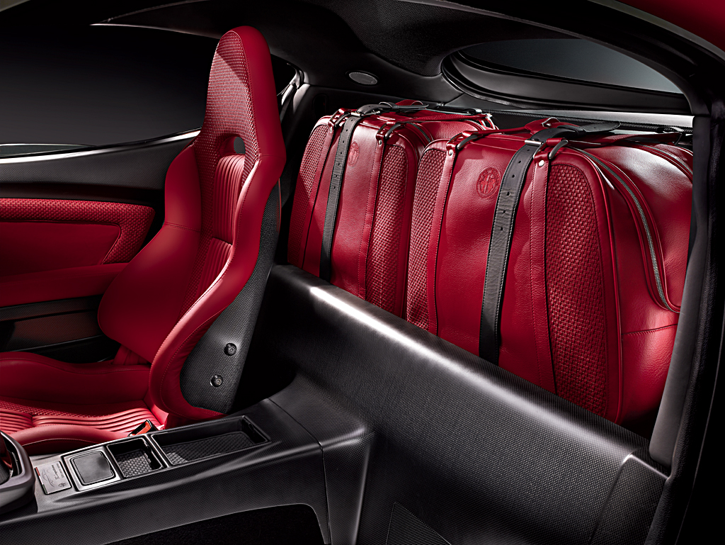 Alfa Romeo 8C Competizione Fitted Luggage