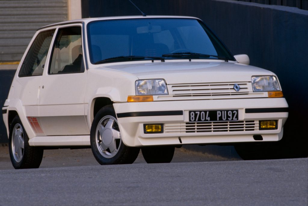 Analysis: Hot hatches vs Ferrari Testarossa – Hagerty Price Guide_2020_Renault 5 GT Turbo