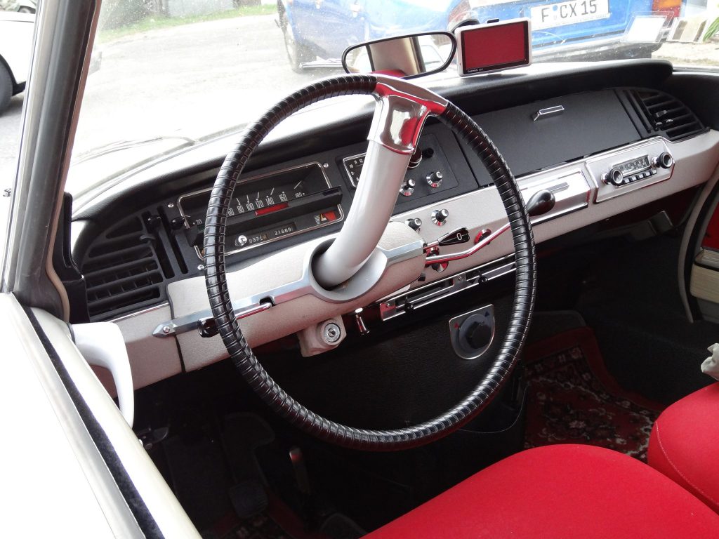 Citroen ID19 steering wheel_Hagerty