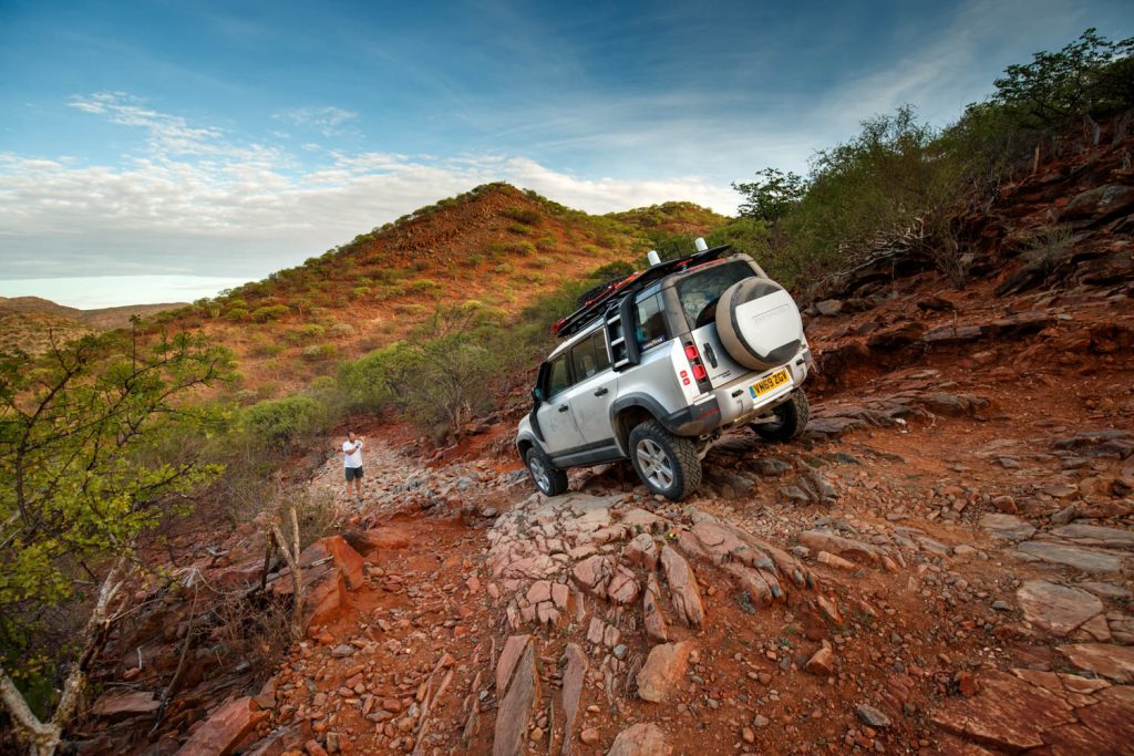 Land Rover Defender tested by Hagerty on a 35 degree descent_4