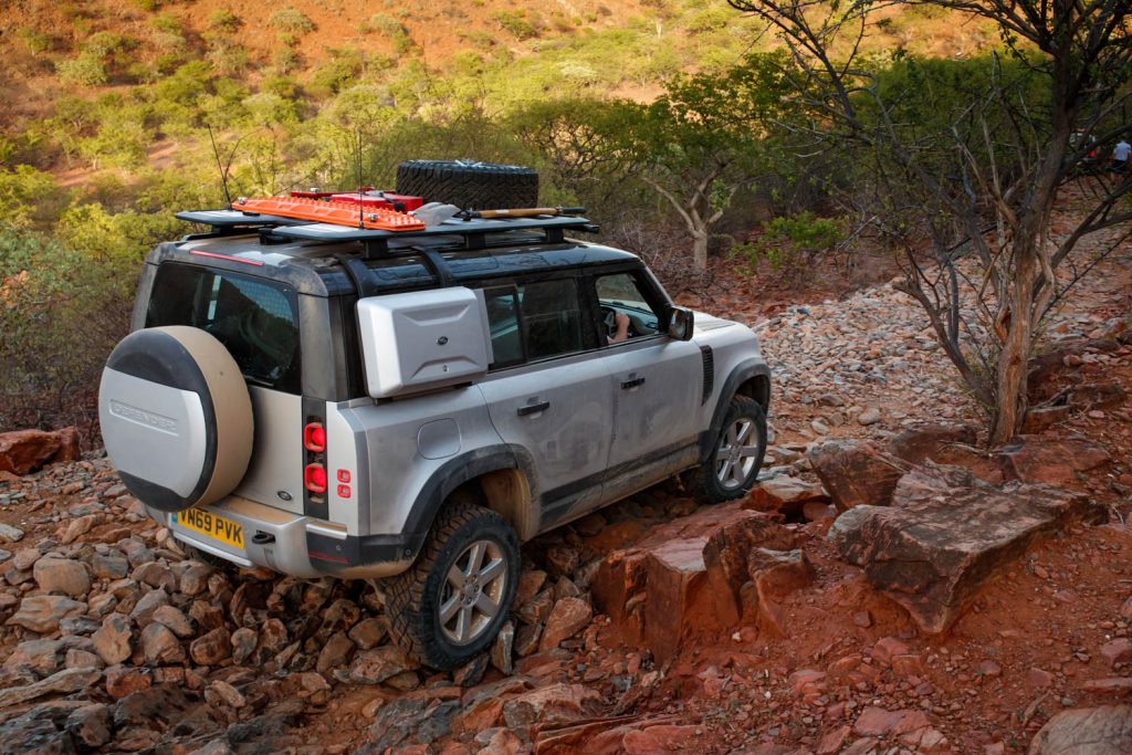 Land Rover Defender tested by Hagerty on a 35 degree descent_3