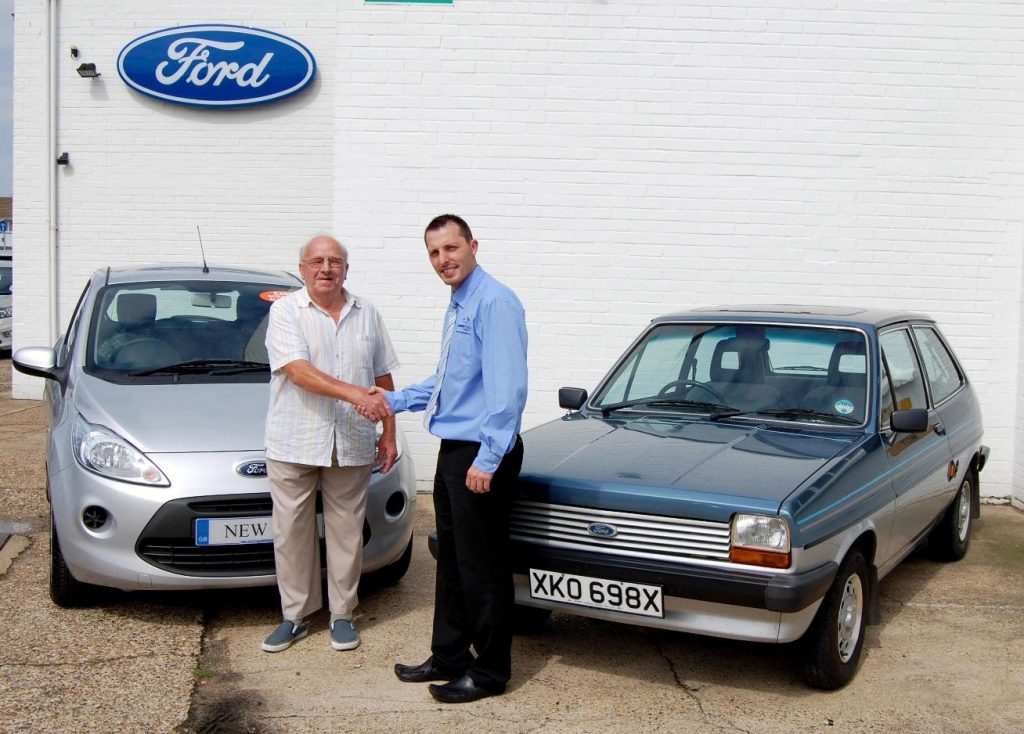 A driver trades in their classic Ford Fiesta for a new Ford Ka during the 2009 scrappage scheme_Hagerty