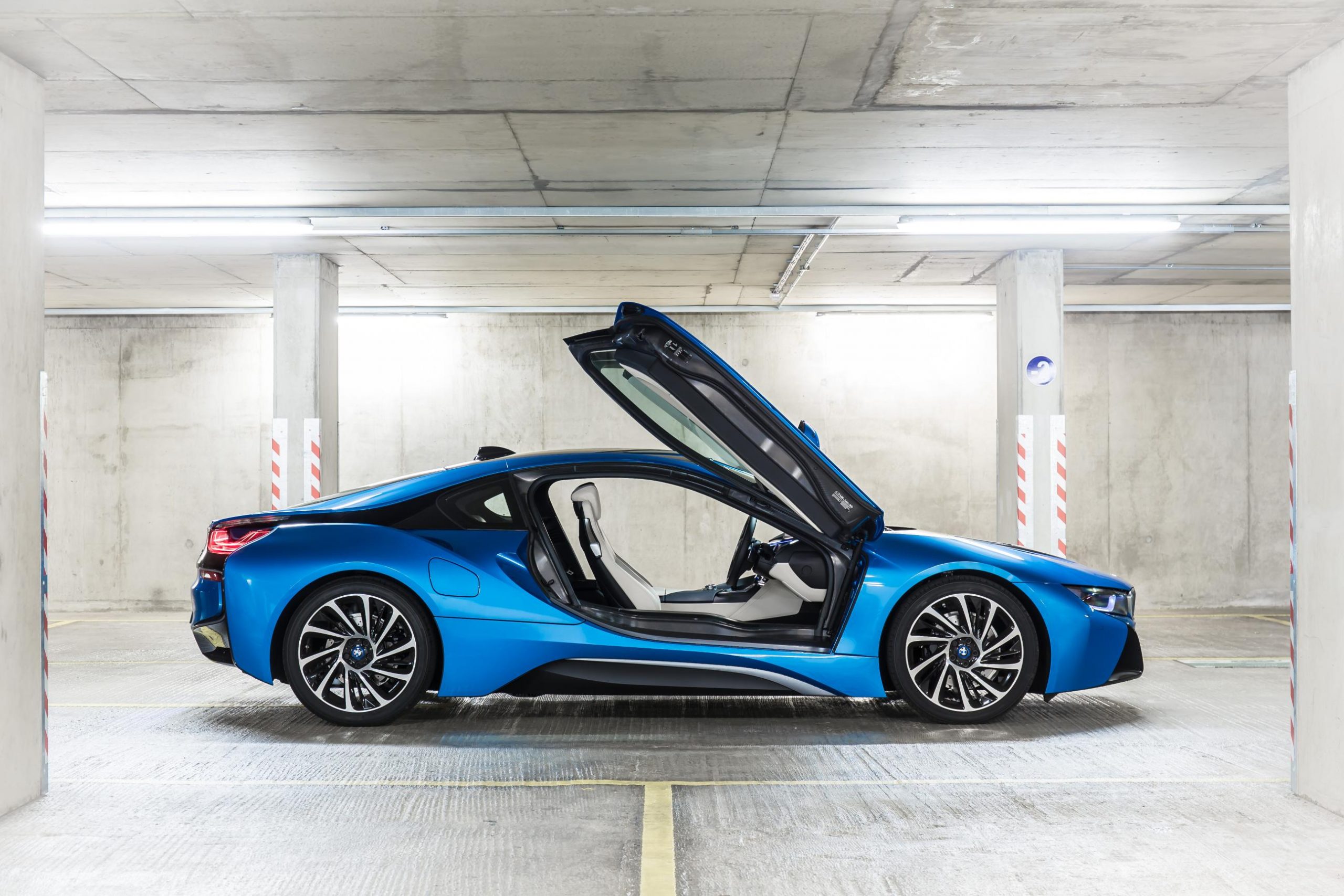 Opinion: The BMW i8 was clever but nobody likes a clever clogs