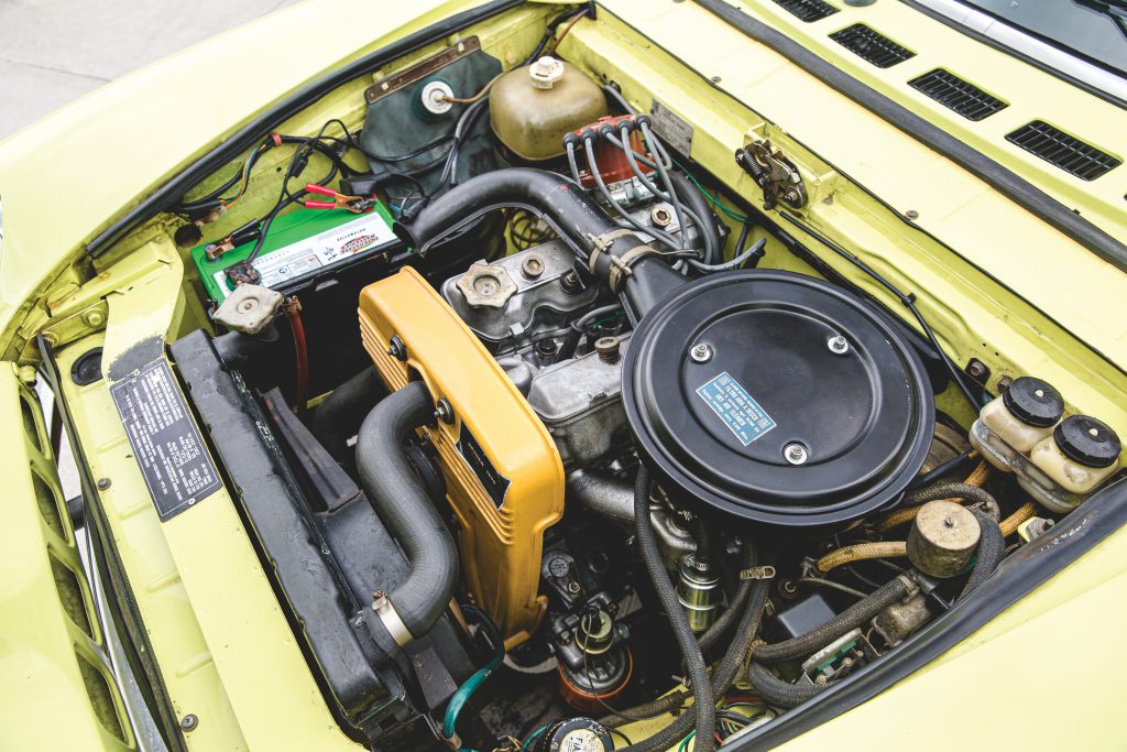 Fiat 124 Spider engine bay