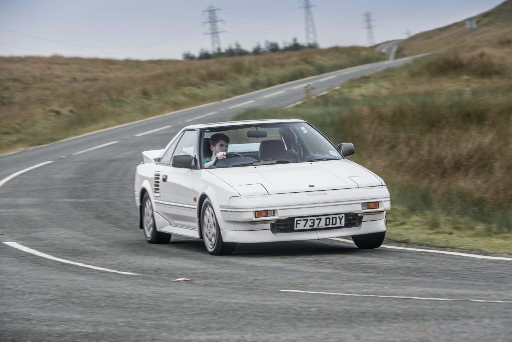 Chip Foose draws the Toyota MR2