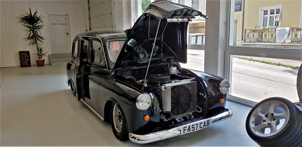 London Taxi hot road V8 engine_Hagerty