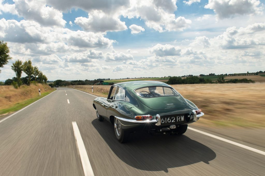 1961-Jaguar-E-Type-Series-1-3-8-Litre-Fixed-Head-Coupe-_1