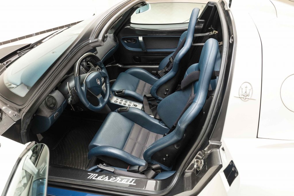 2005-Maserati-MC12 interior