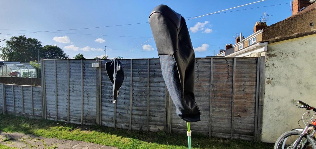 Cleaning and drying seat covers of Lotus Elan M100