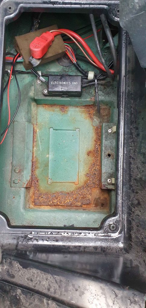 Lotus Elan M100 battery tray corrosion