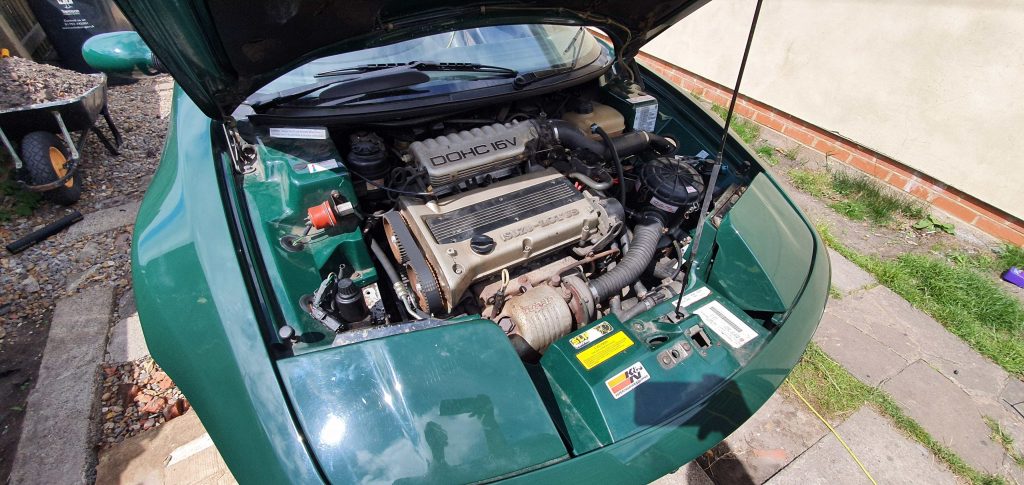 Lotus Elan M100 restoration project documented