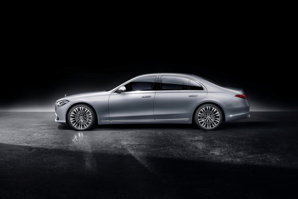 Profile view of the new 2021 Mercedes S-Class