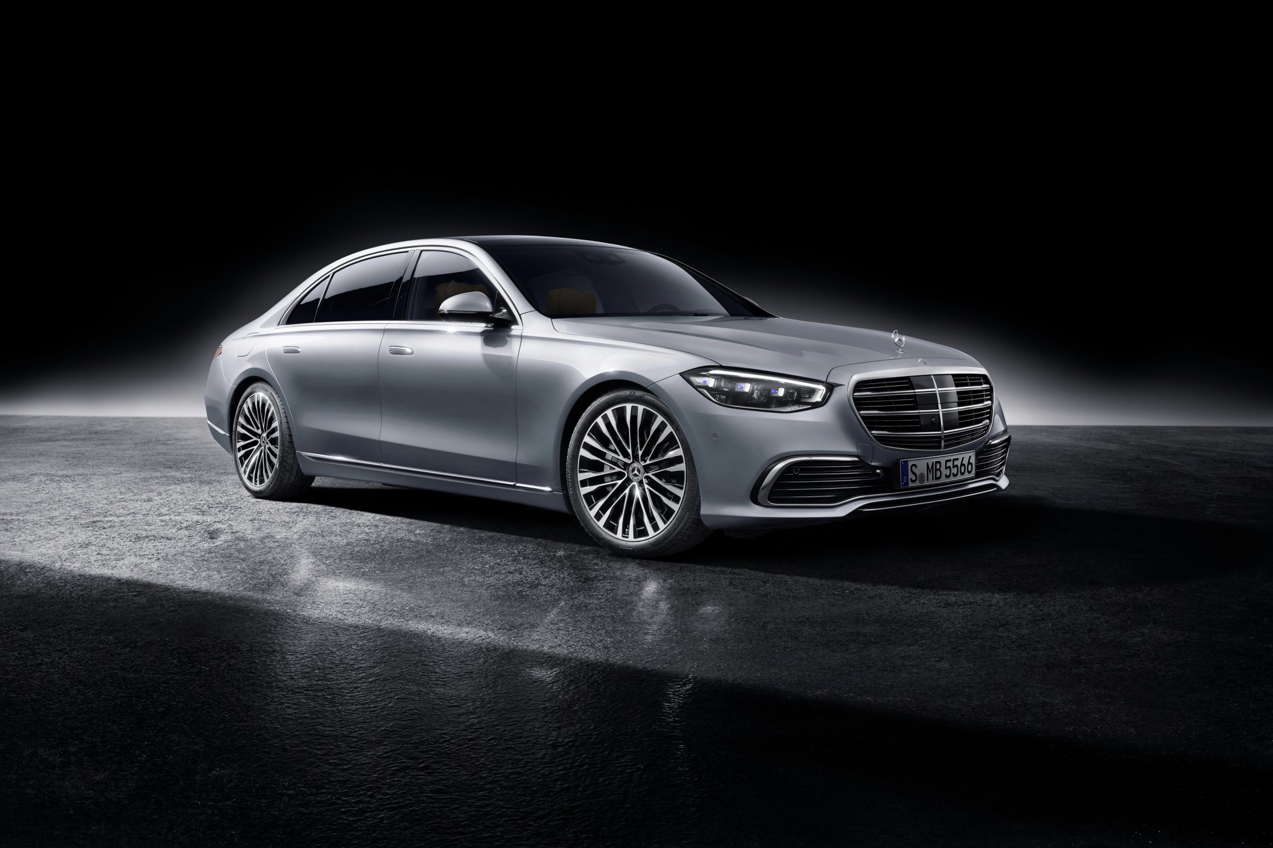 The new 2021 Mercedes S-Class goes tech-tastic