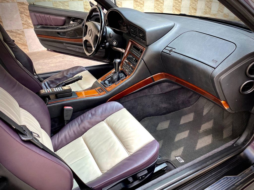 BMW 850CSi interior