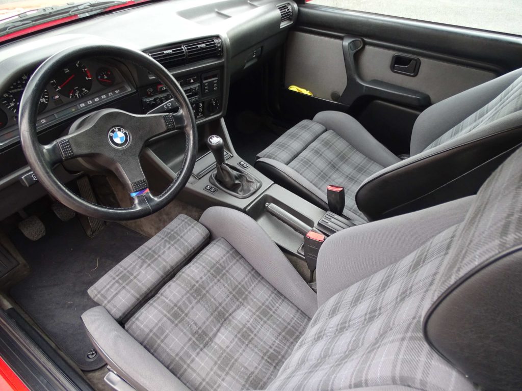 BMW M3 E30 interior