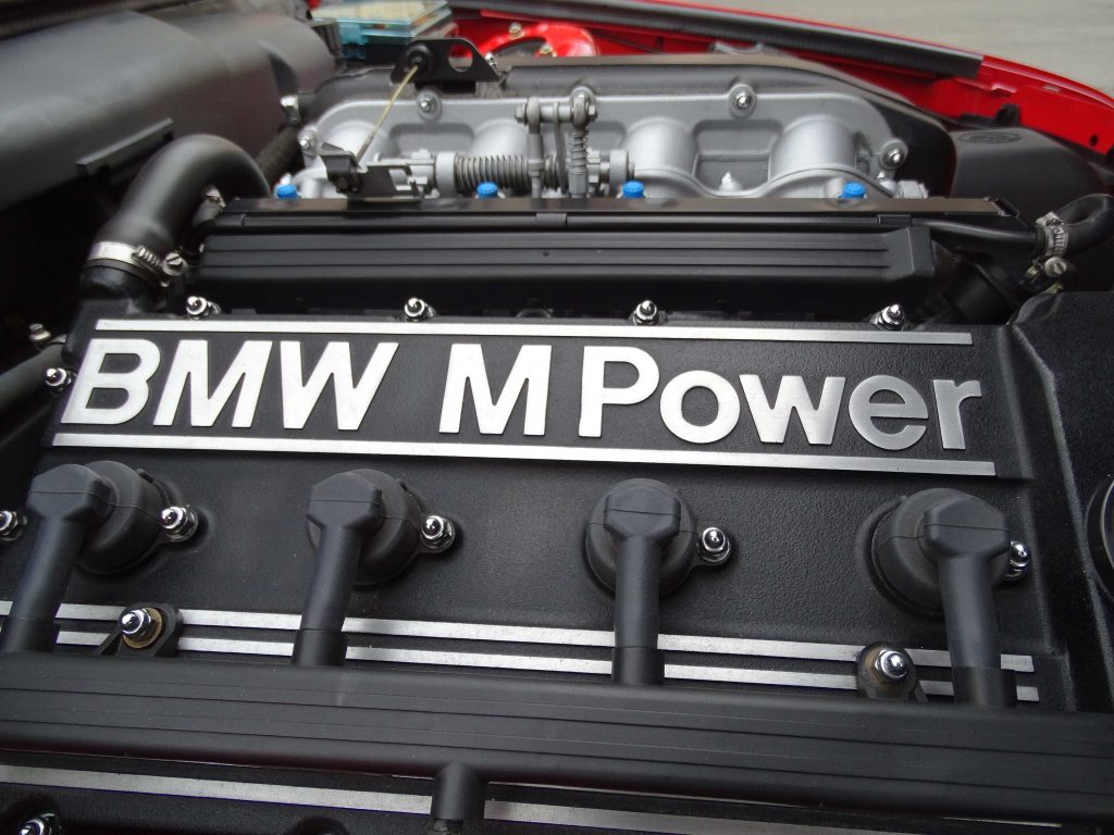 BMW M3 E30 engine