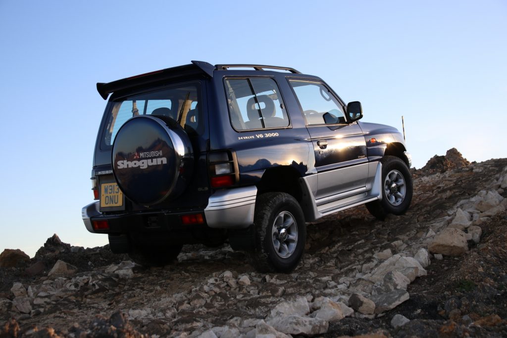 Mitsubishi Shogun V20 generation