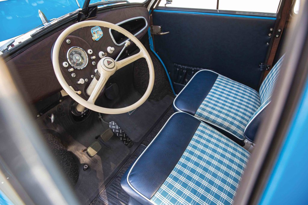 1960 Lloyd LS 600 Kombi “Pan Am” interior