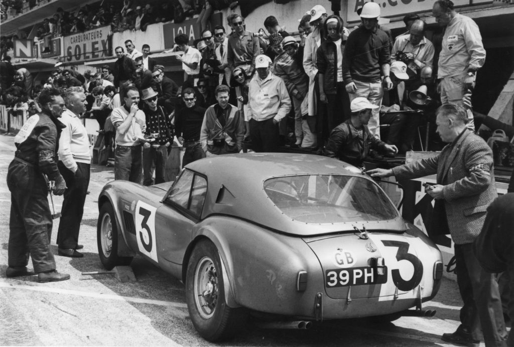 AC is building a Cobra 1963 Le Mans tribute and it's electric