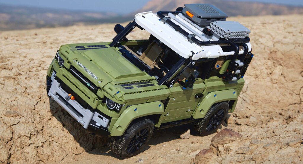 Lego Land Rover Defender_2020 Christmas gift ideas for car enthusiasts_Hagerty