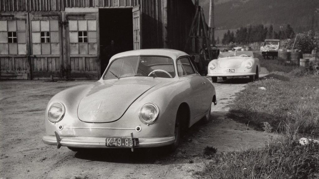 Related cars_Porsche 356 and Volkswagen Beetle