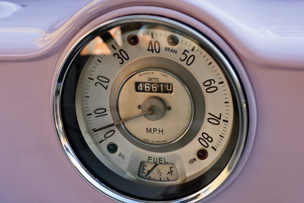 Morris Minor interior_buying guide