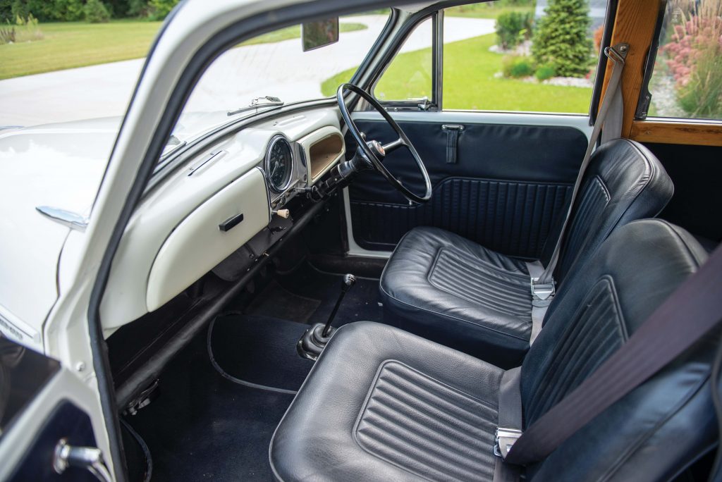 Morris Minor Travveller buying guide_Hagerty