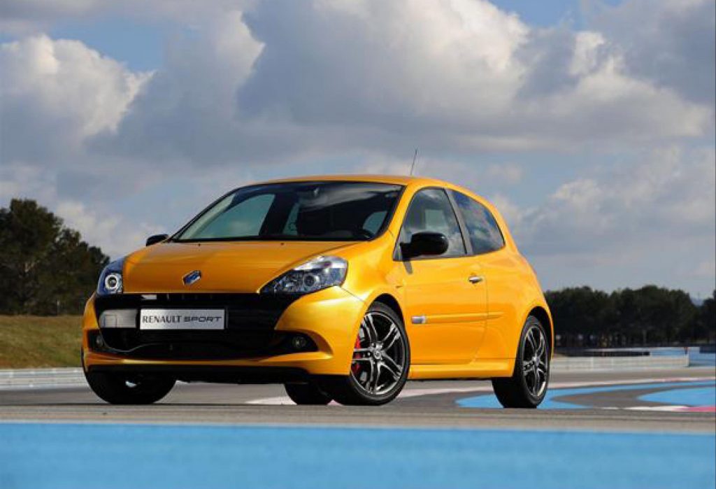 Renaultsport Clio 200 hot hatch_Hagerty