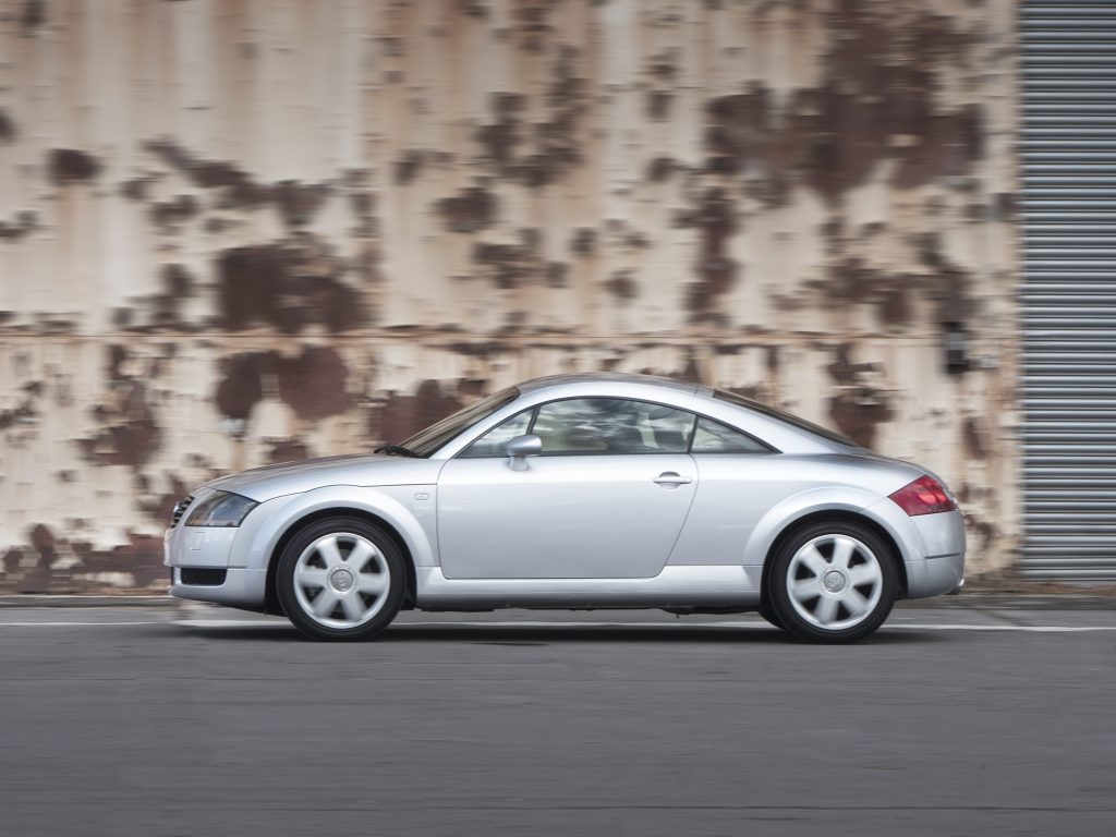 Audi TT Mk1 profile