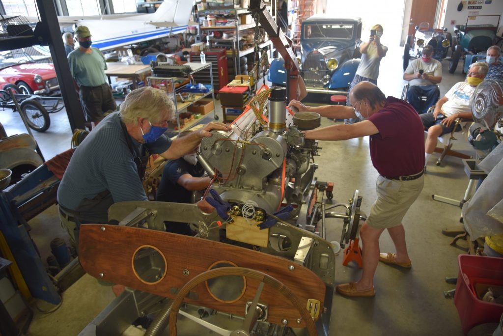 Bugatti engine installation