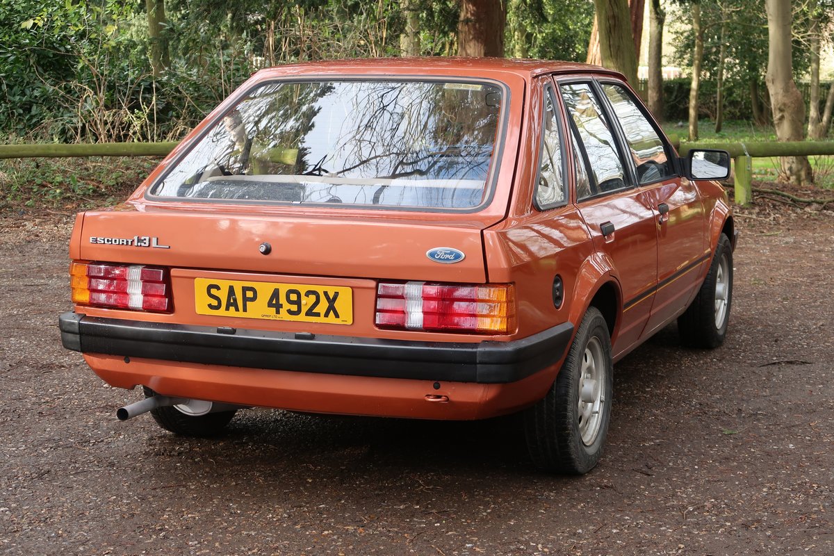Ford escort 7