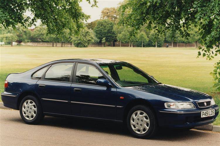Spot the difference between the Rover 600 and Honda Accord
