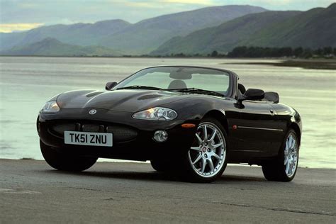 Aston Martin DB7 and Jaguar XK8 share the same platform