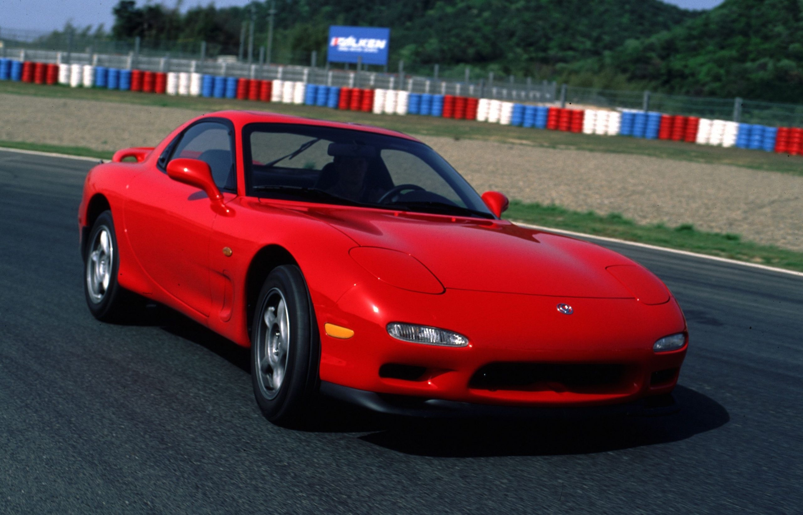 Mazda starts making heritage parts for the RX-7