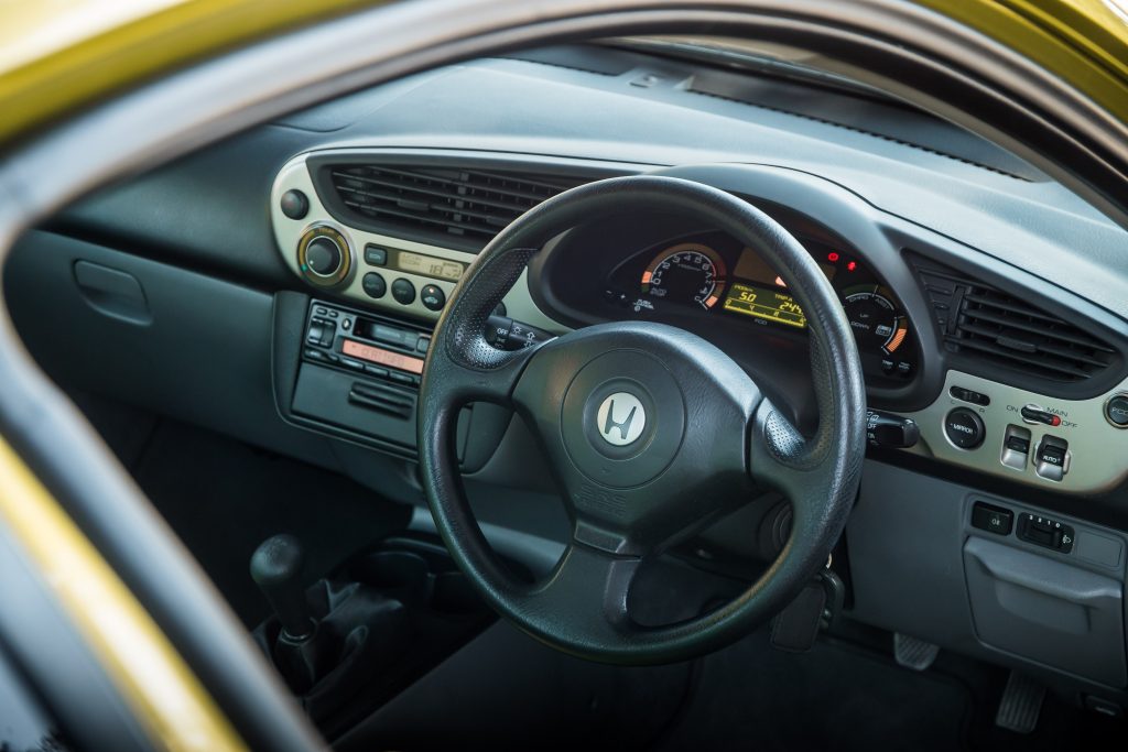 Honda Insight ZE1 interior