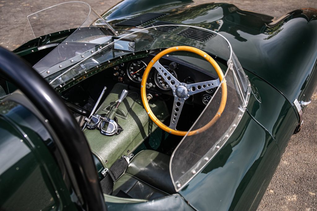 1962 Jaguar D-Type short-nose replica interior