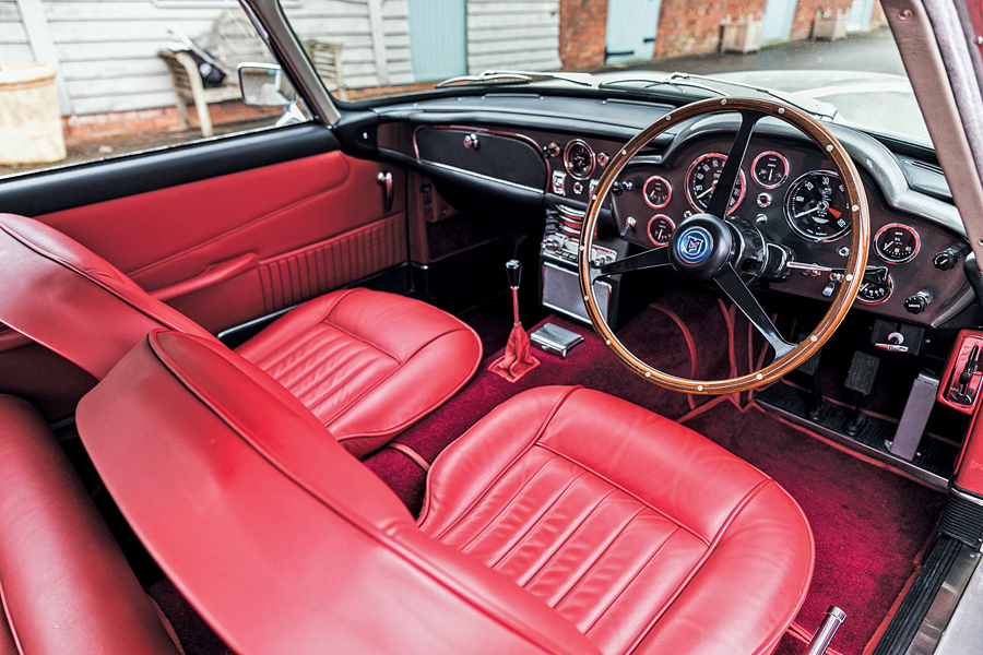 1964 Aston Martin DB5 4.2 interior