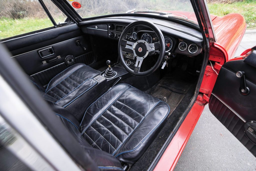 MGB GT interior