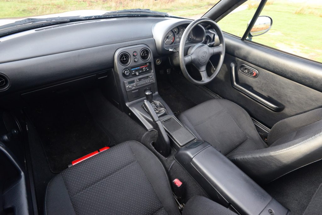 MX5 Mk1 dashboard