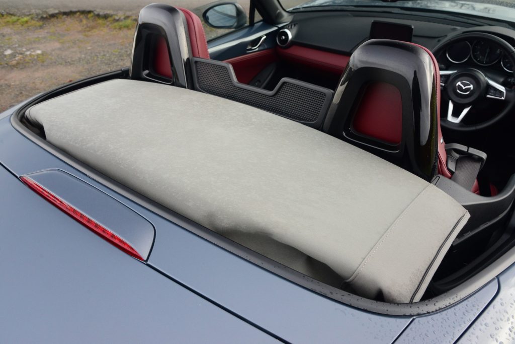 Mazda MX-5 R-Sport Mk4 roof