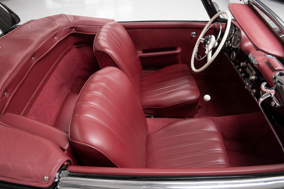 1960 Mercedes-Benz 190 SL Hardtop interior