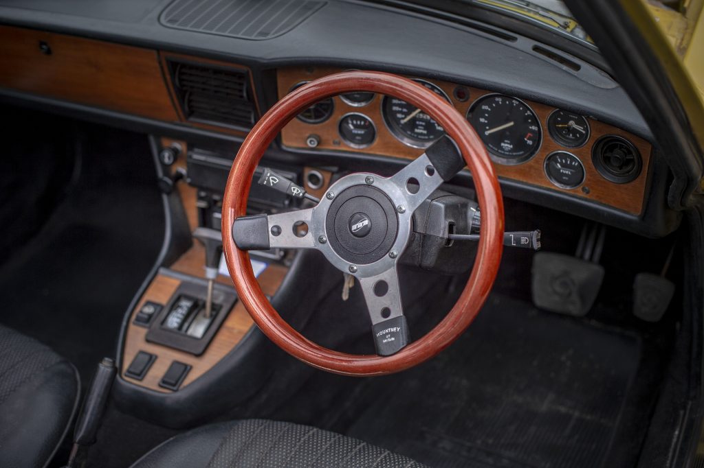 Triumph Stag interior