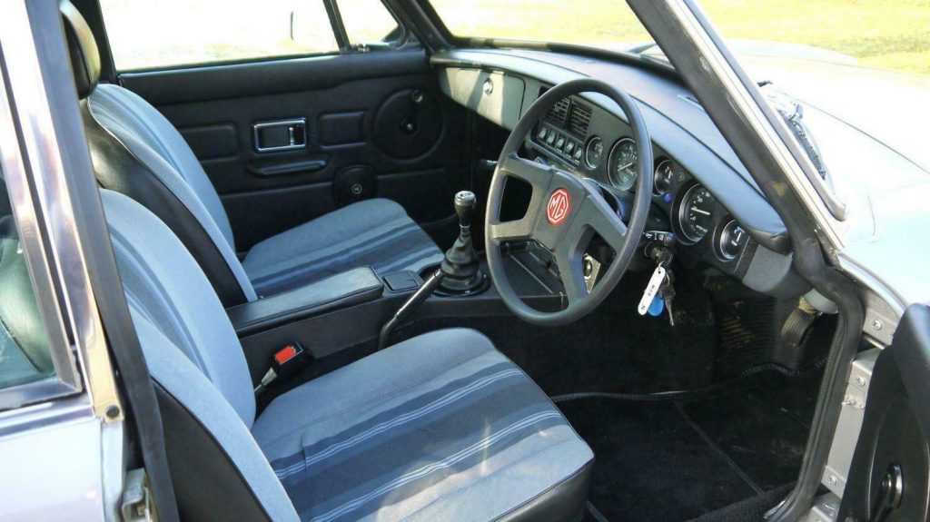 1980 MGB GT LE interior