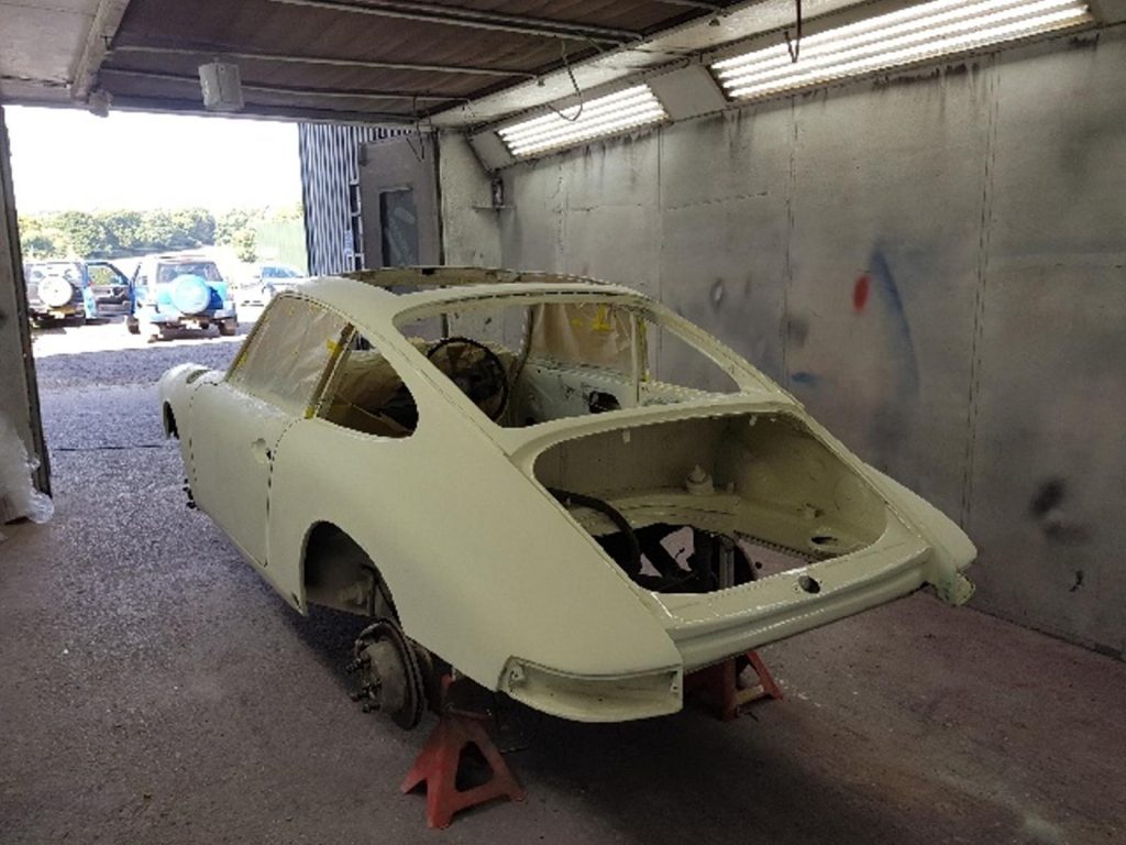 Our Classics: 1967 Porsche 912 in the paintshop