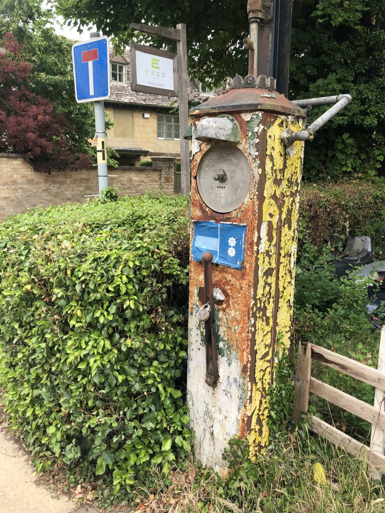 Long Compton petrol station