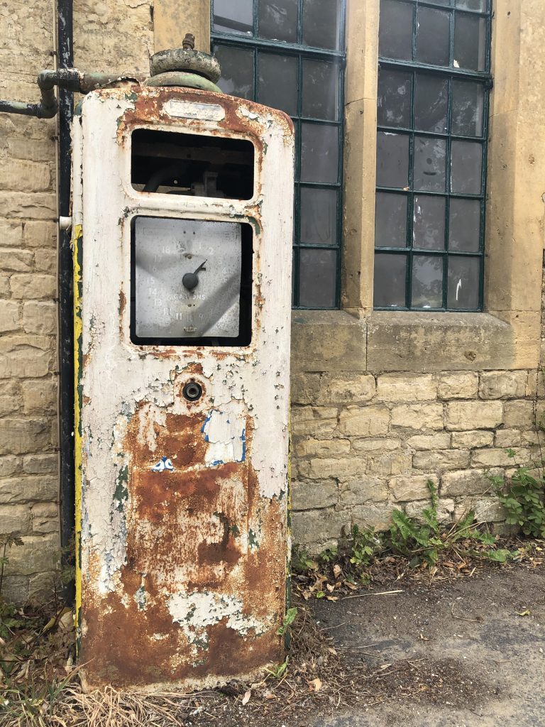 Long Compton petrol station